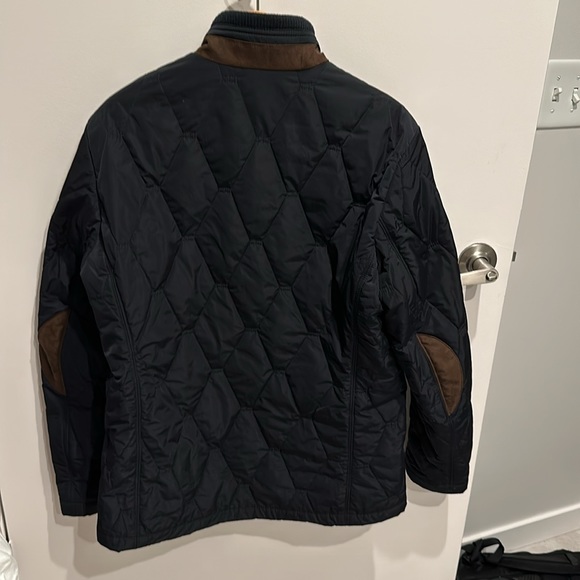 Hawes and Curtis Quilted Button up Jacket - Picture 5 of 8